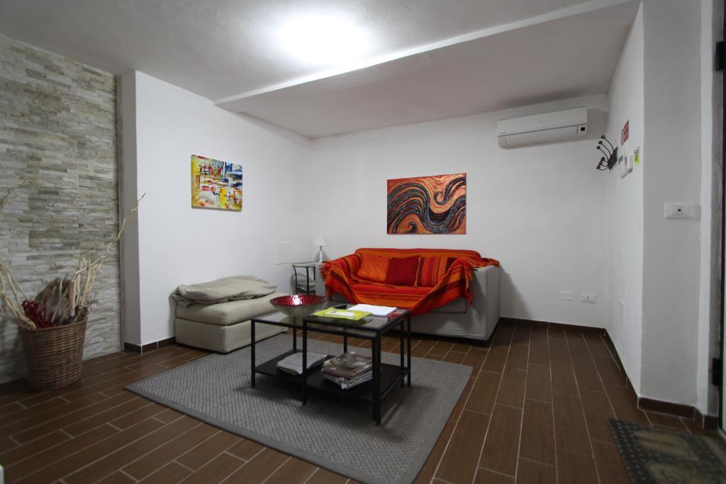 La Spezia Holidays' Rooms Pokoj fotografie